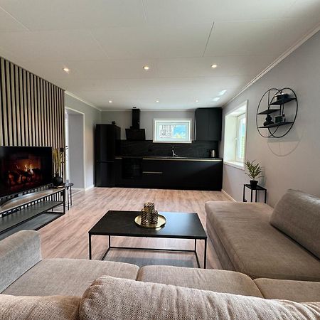 Dalen Apartment Stranda  Eksteriør bilde