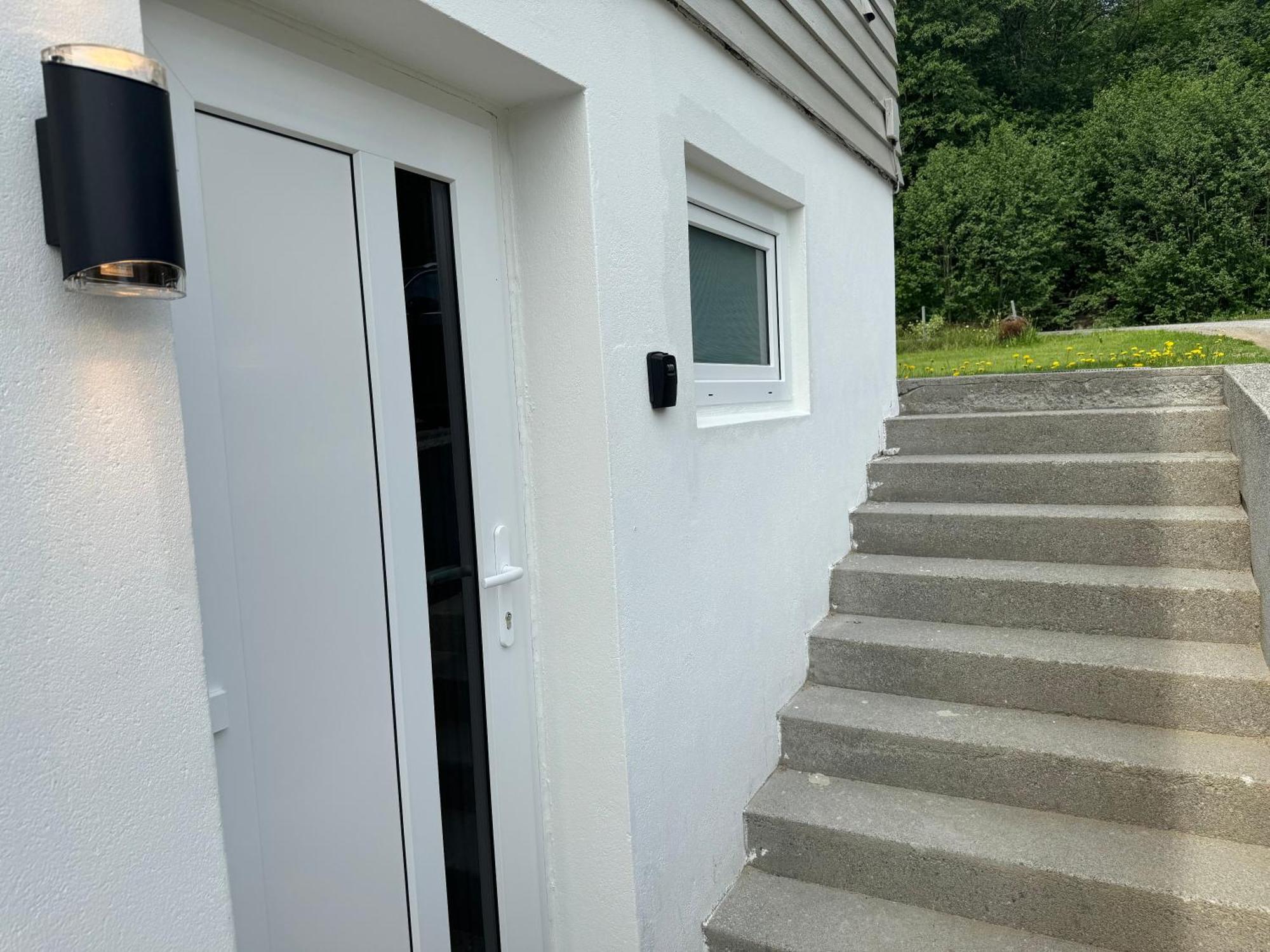 Dalen Apartment Stranda  Eksteriør bilde
